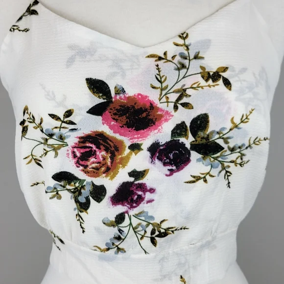 Floral Top - Picture 2 of 5